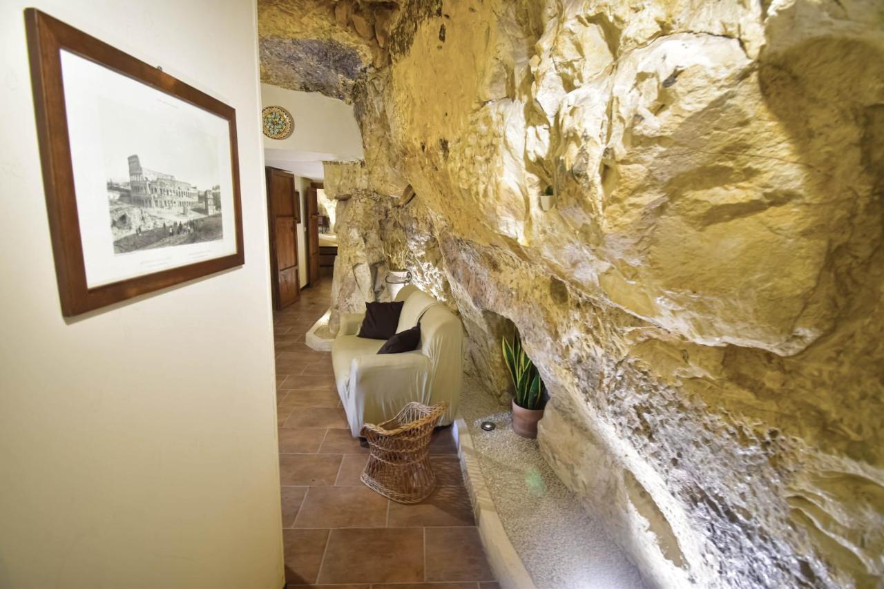 Domum In Petra Casa Nella Roccia Self Check - In Villa Modica Eksteriør bilde